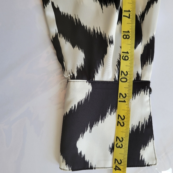 Worthington Shirt Dress. - Picture 7 of 9